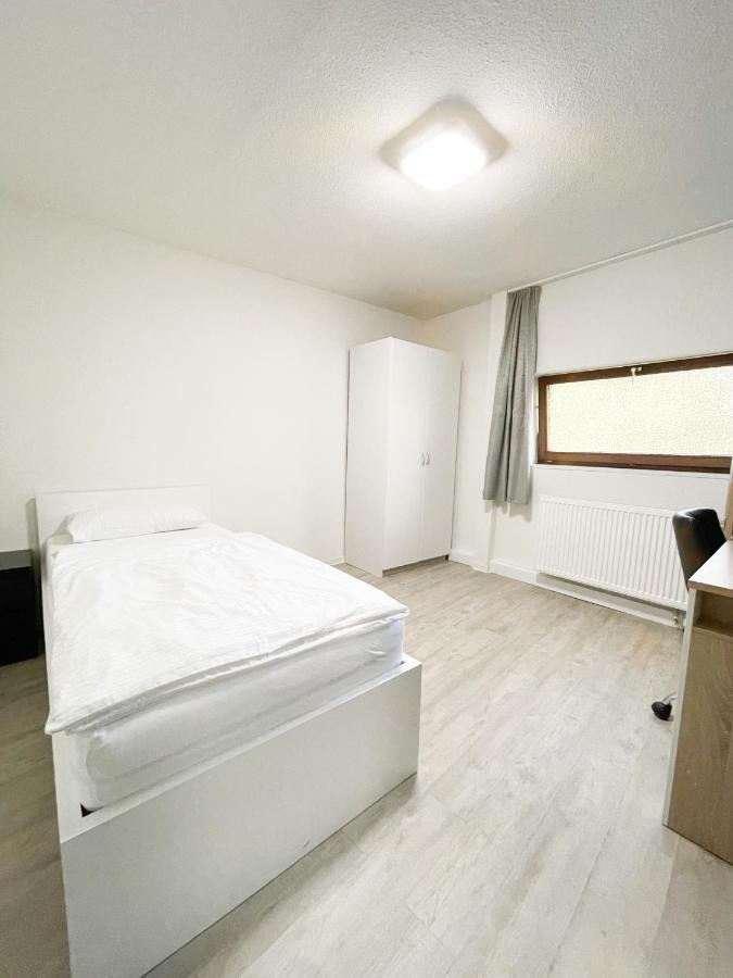 Traumhaftes Privatzimmer In Карлсруе Екстер'єр фото